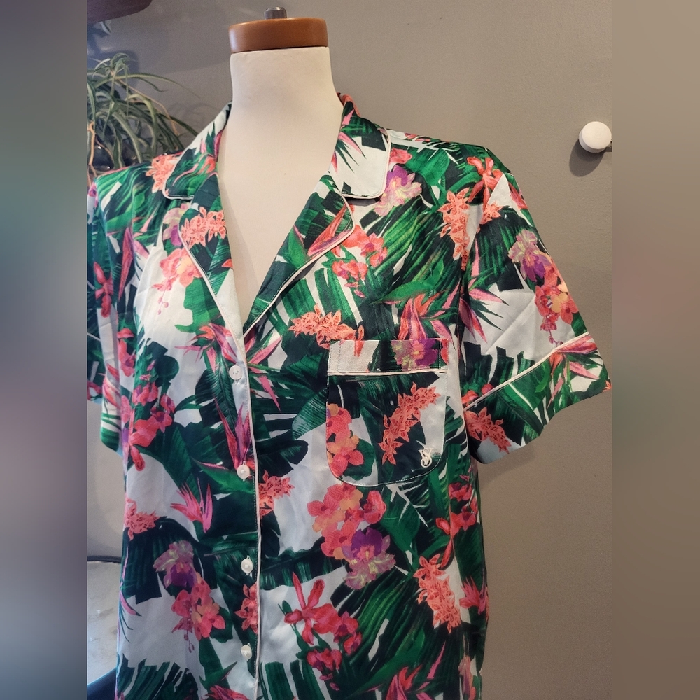 Victoria's Secret Floral Print Pajama Set - Picture 8 of 13